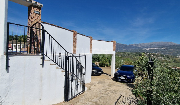 Reventa - Villa - Vinuela - Inland