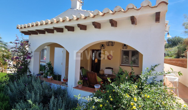 Resale - Villa - Vinuela - Inland