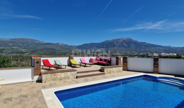 Resale - Villa - Vinuela - Inland