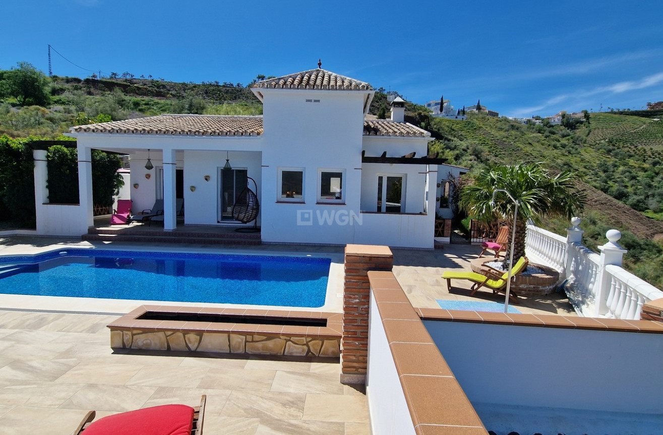 Reventa - Villa - Vinuela - Inland