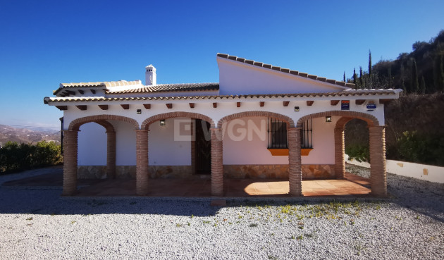 Resale - Villa - Vinuela - Inland