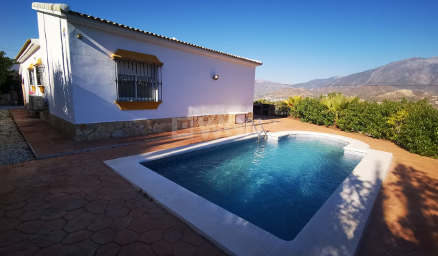 Resale - Villa - Vinuela - Inland