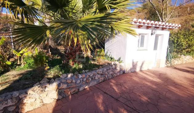 Resale - Villa - Canillas de Aceituno - Inland