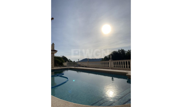 Resale - Villa - La Nucía - Costa Blanca