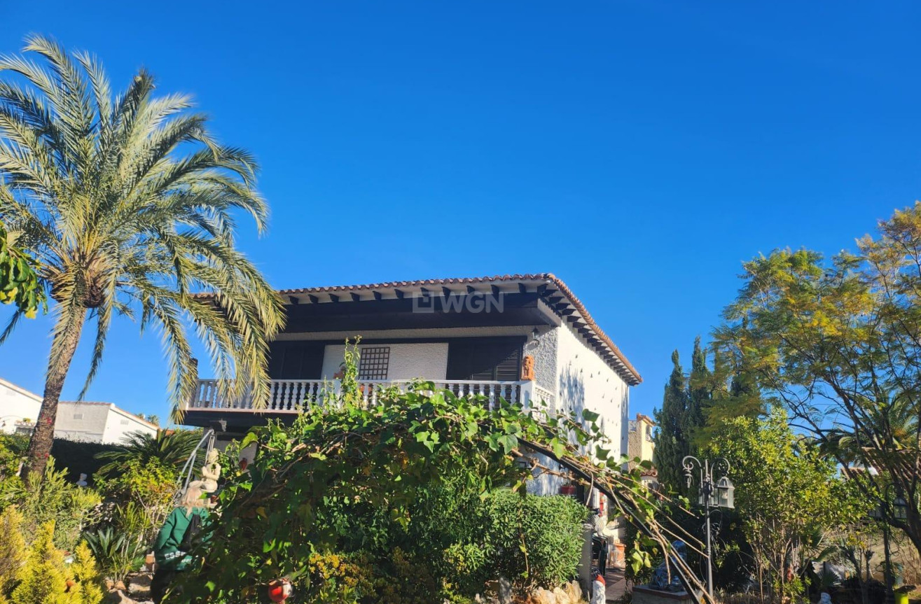 Resale - Villa - Denia - Les Marines