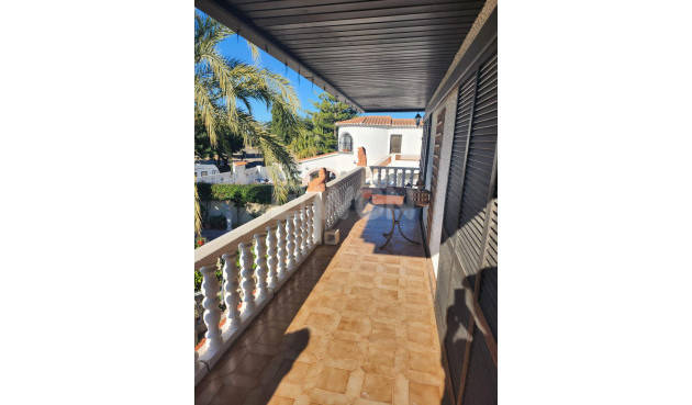 Resale - Villa - Denia - Les Marines