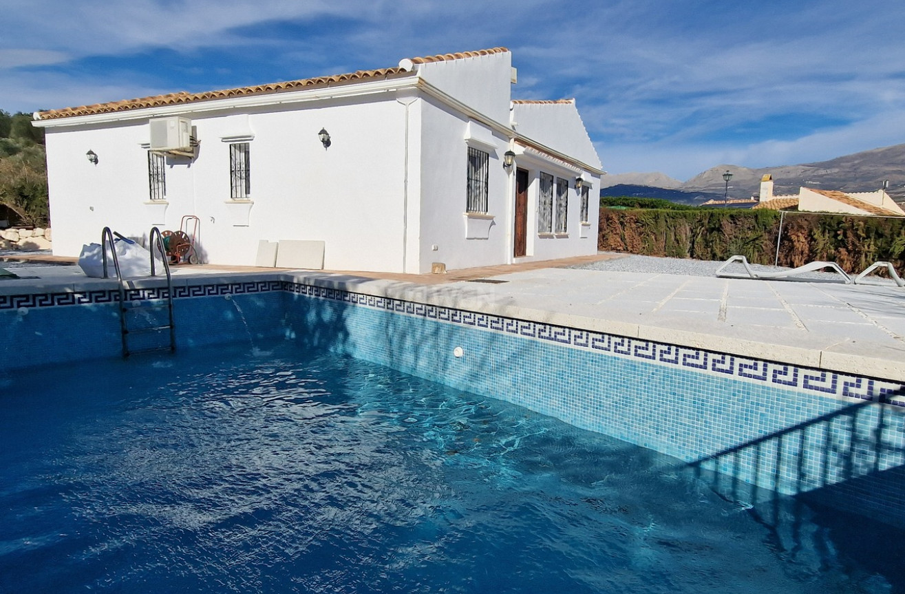 Reventa - Villa - Vinuela - Inland