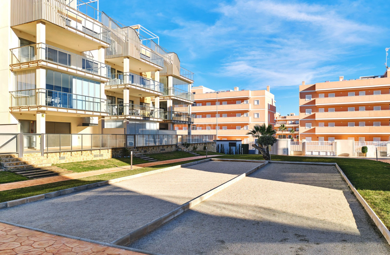 Resale - Apartment / flat - Villamartin - Costa Blanca