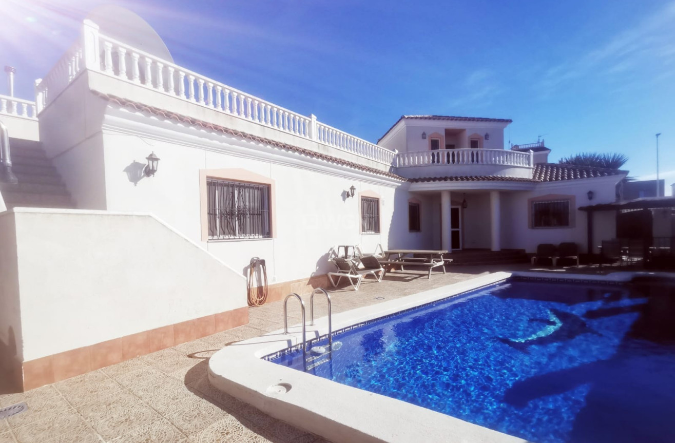 Reventa - Villa - Los Alcázares - Costa Calida