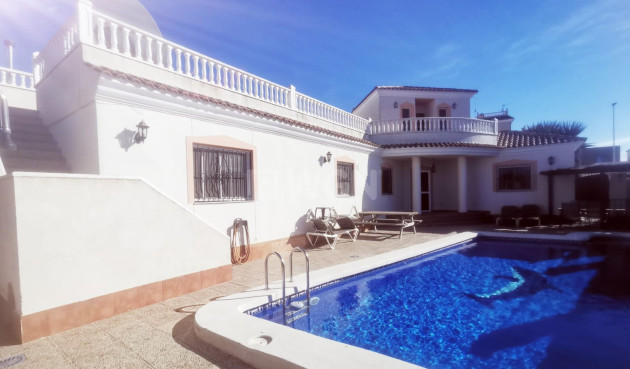 Odsprzedaż - Villa - Los Alcázares - Costa Calida