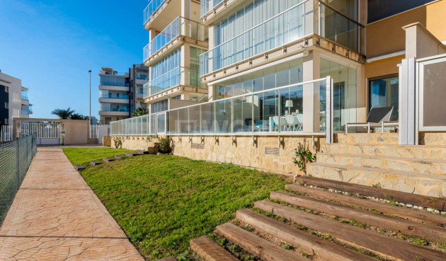 Resale - Apartment / flat - Villamartin - Costa Blanca