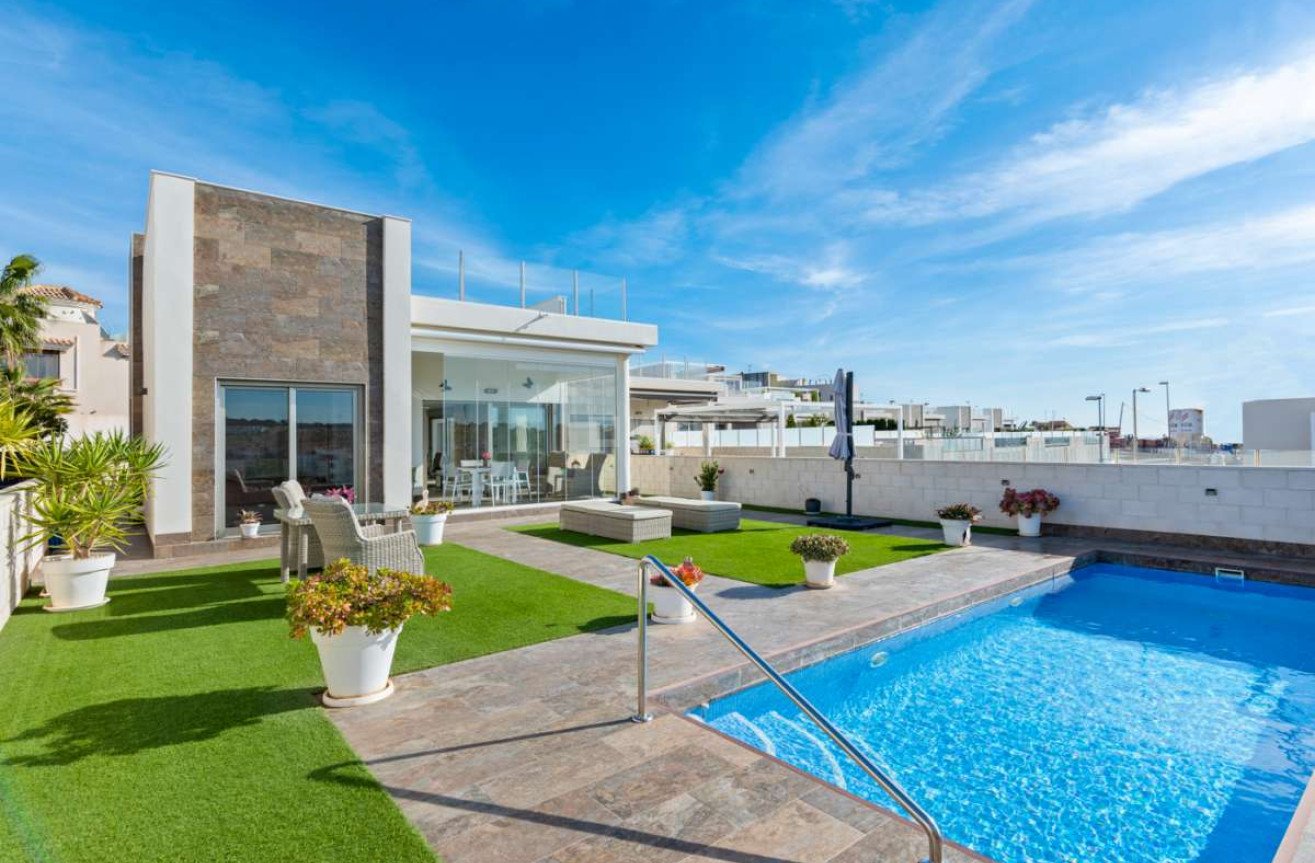 Resale - Villa - Villamartin - Costa Blanca