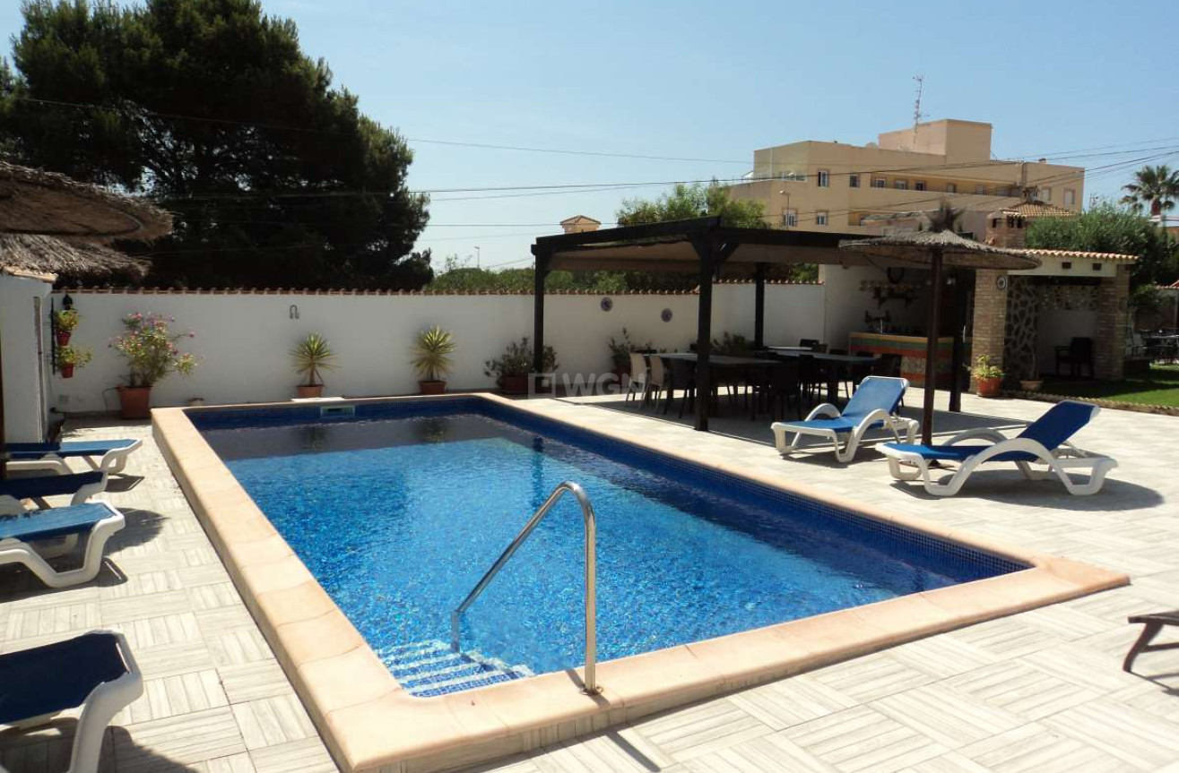 Resale - Villa - Cabo Roig - Costa Blanca