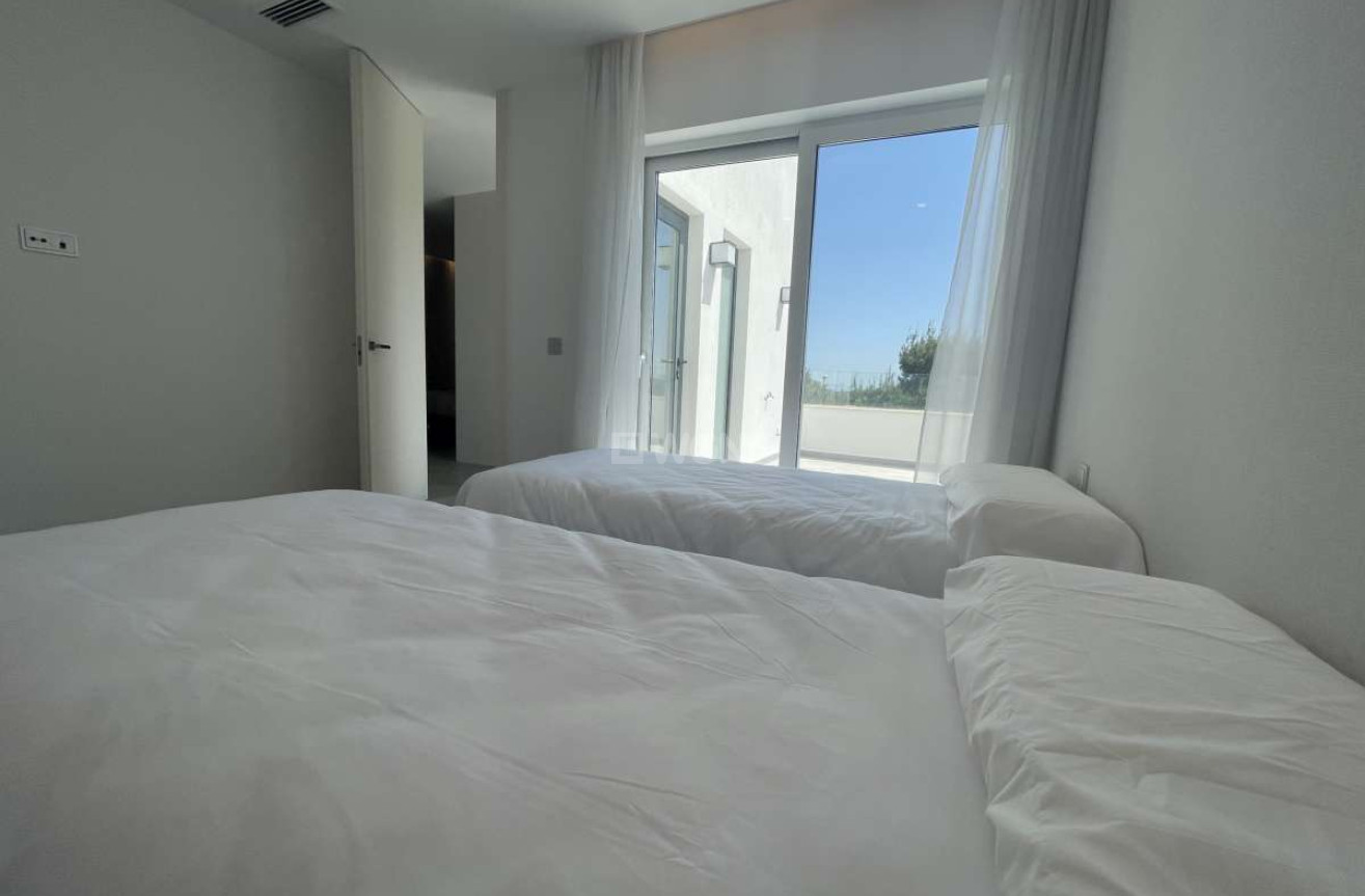 Resale - Villa - Las Colinas Golf - Costa Blanca