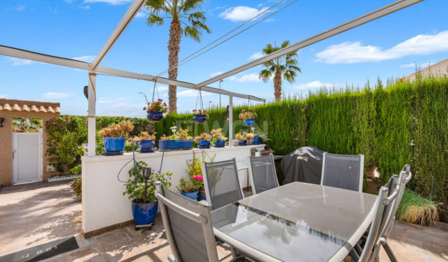 Reventa - Villa - Punta Prima - Costa Blanca