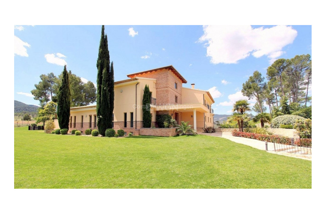 Reventa - Villa - Penaguila - Inland