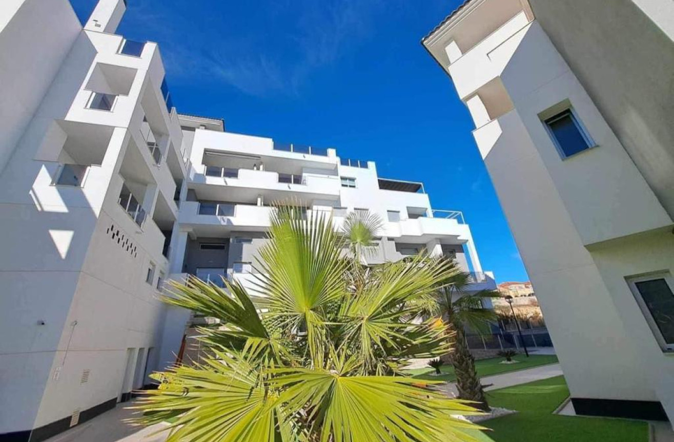 Resale - Apartment / flat - Villamartin - Costa Blanca