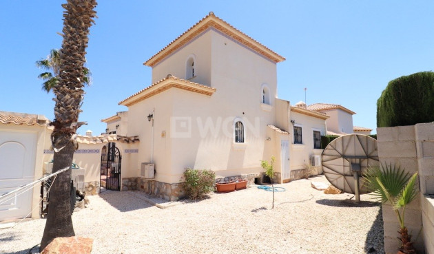 Resale - Villa - Orihuela Costa - Costa Blanca