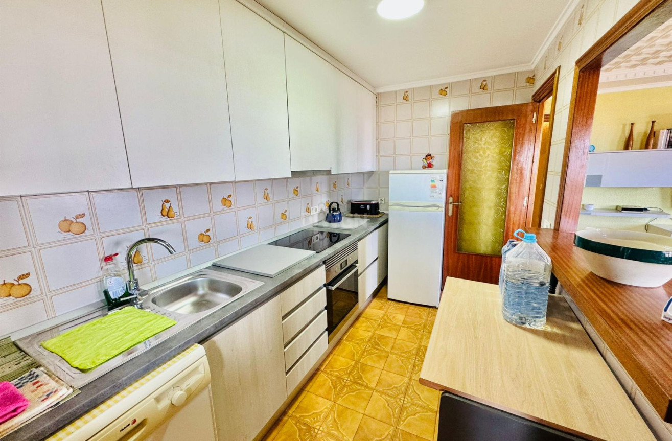 Resale - Apartment / flat - Torrevieja - Costa Blanca