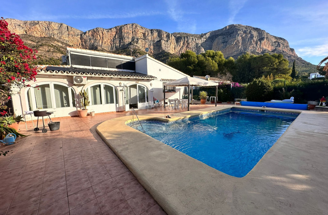 Resale - Villa - Jávea - Costa Blanca