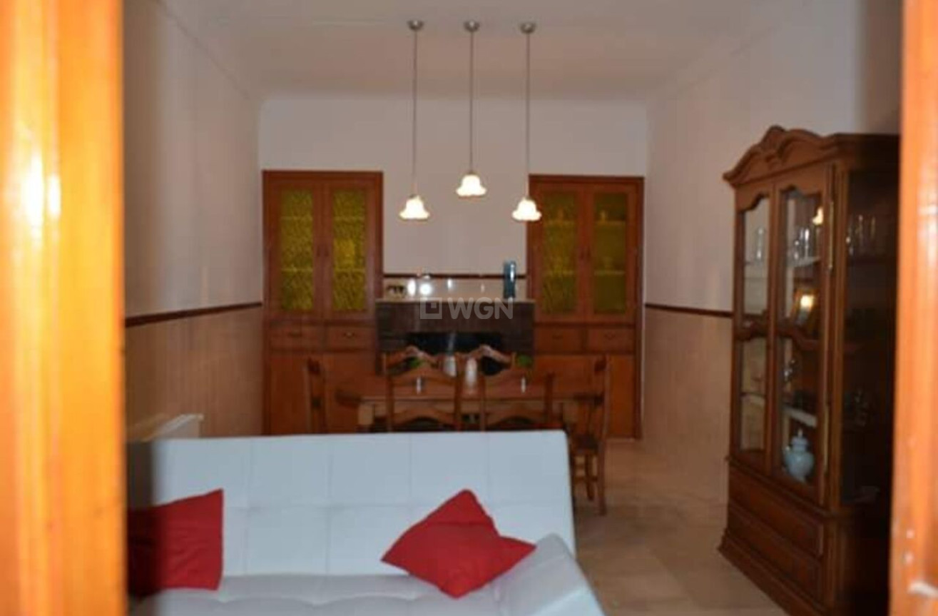 Resale - Townhouse - Rodriguillo - Inland