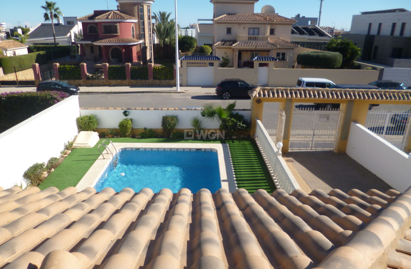 Odsprzedaż - Villa - La Zenia - Costa Blanca