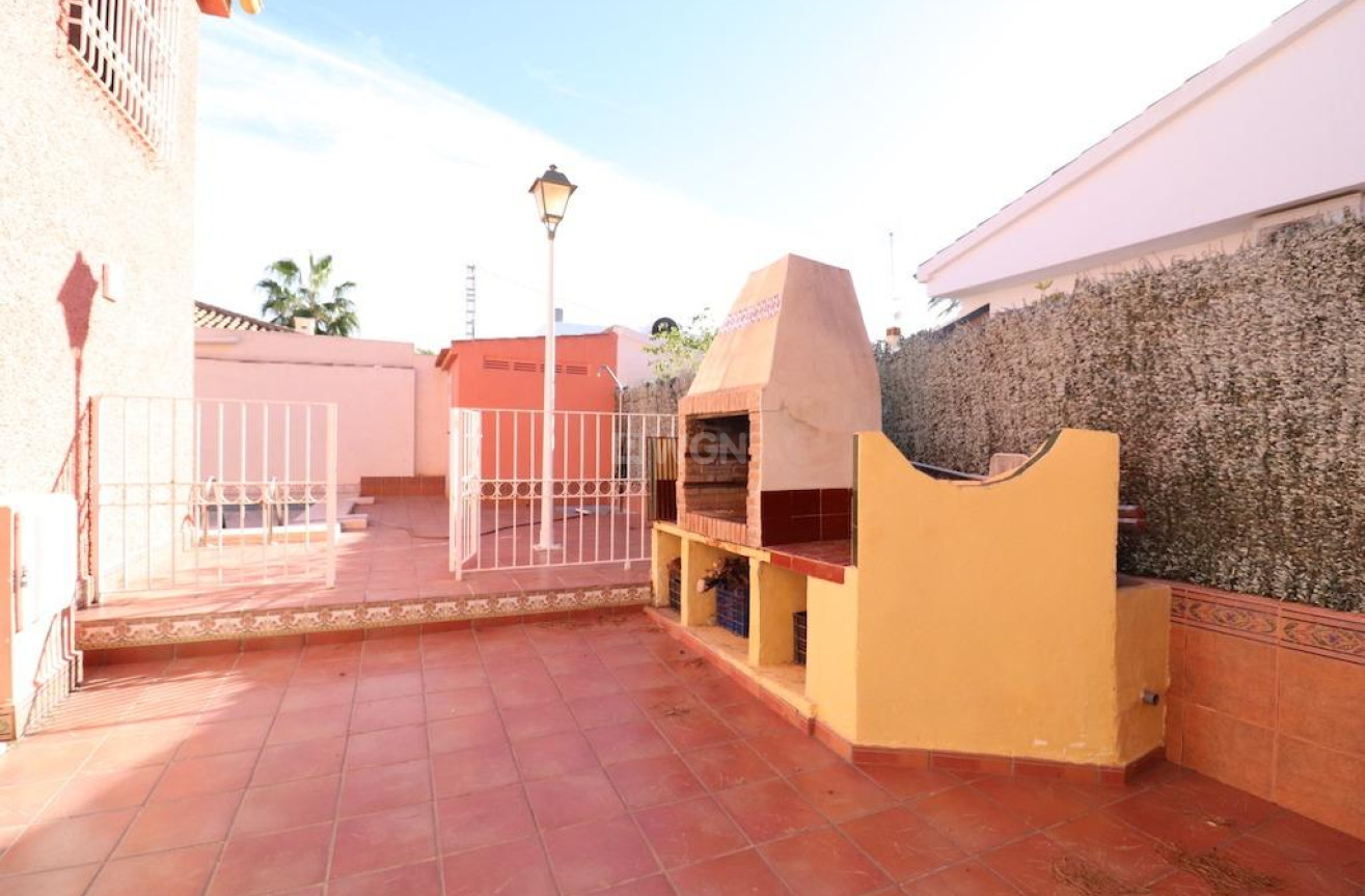 Odsprzedaż - Villa - Cabo Roig - Costa Blanca