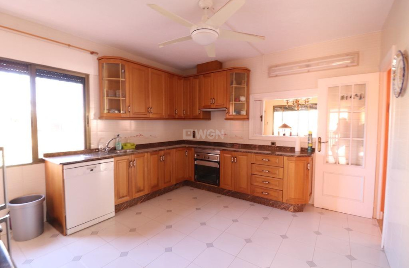 Resale - Villa - Cabo Roig - Costa Blanca