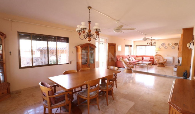 Odsprzedaż - Villa - Cabo Roig - Costa Blanca