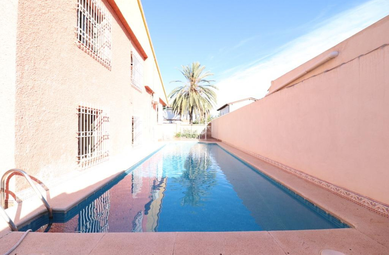 Resale - Villa - Cabo Roig - Costa Blanca