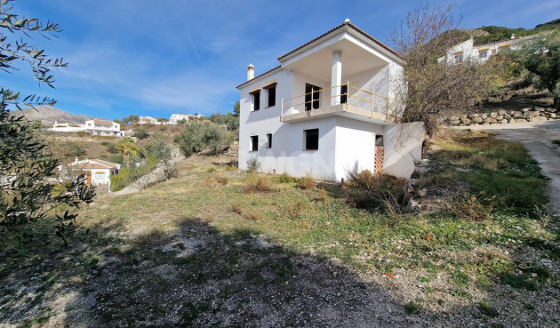 Resale - Villa - Alcaucín - Inland