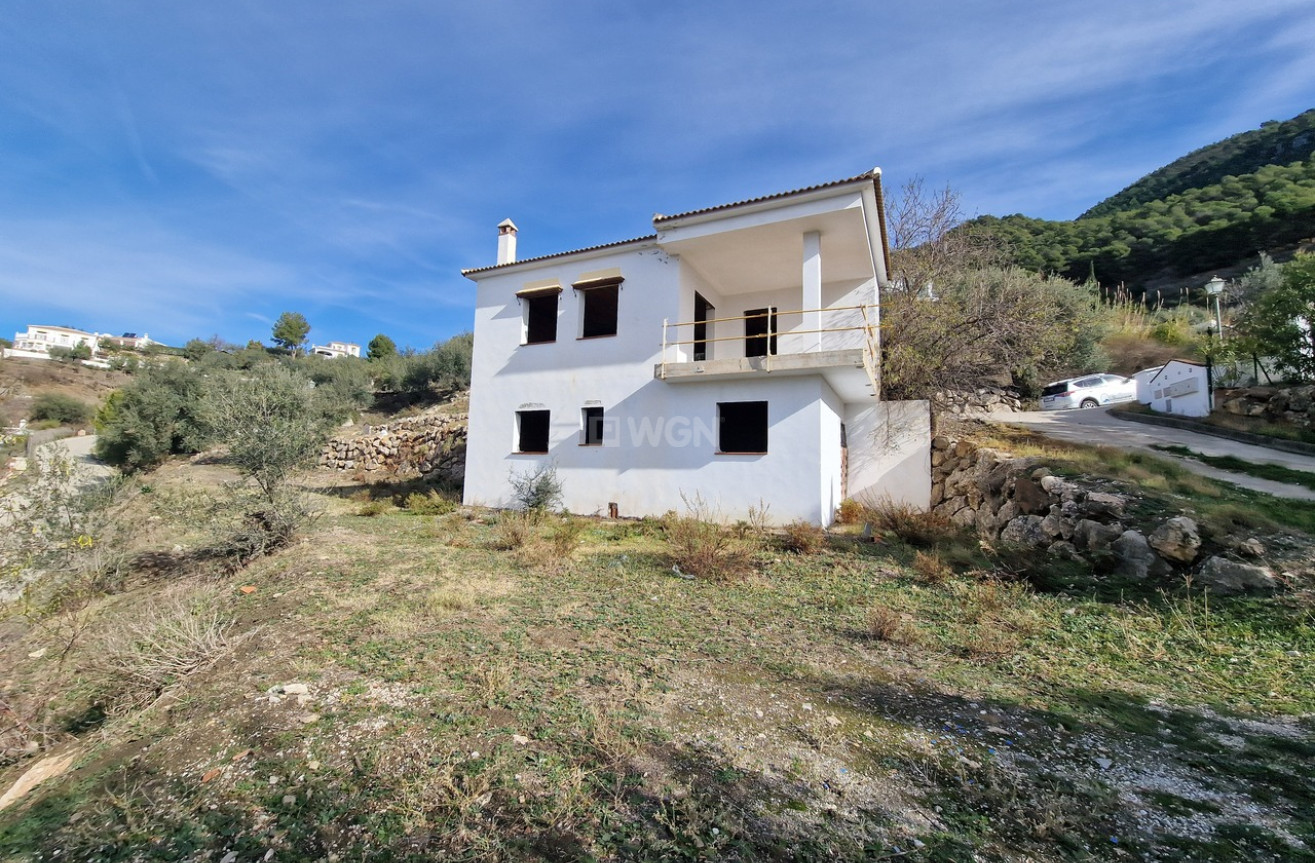 Resale - Villa - Alcaucín - Inland