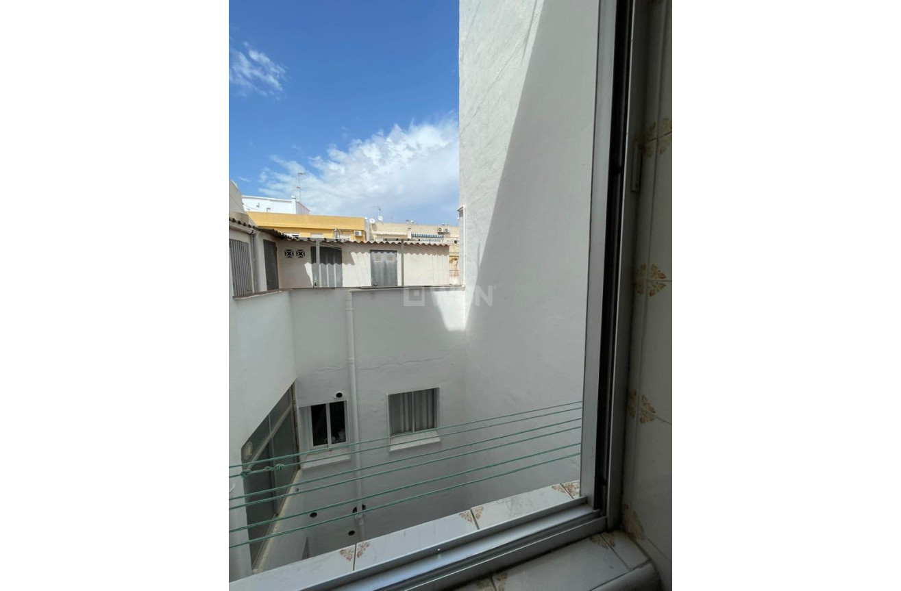 Resale - Apartment / flat - Torrevieja - Costa Blanca