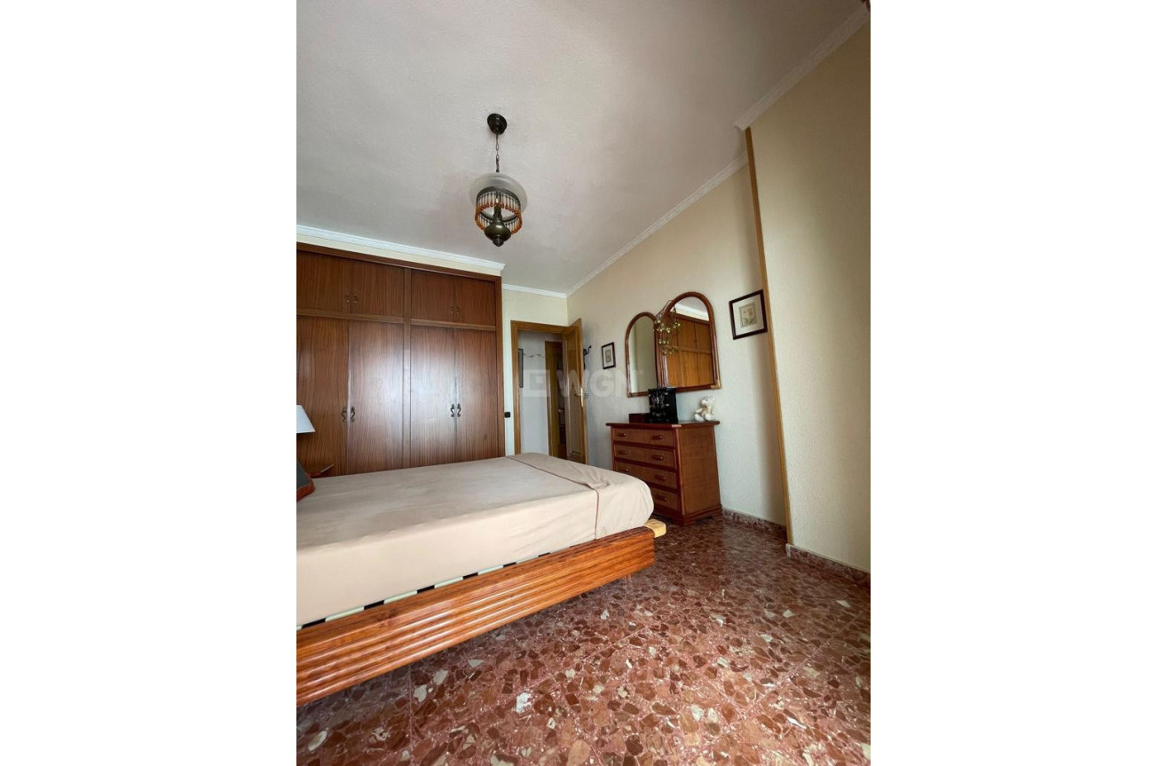 Resale - Apartment / flat - Torrevieja - Costa Blanca