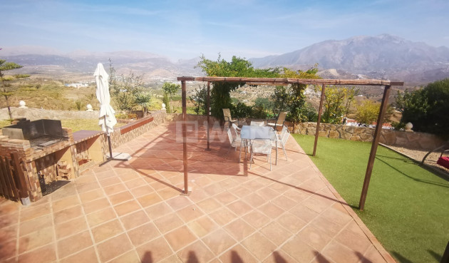 Resale - Villa - Vinuela - Inland