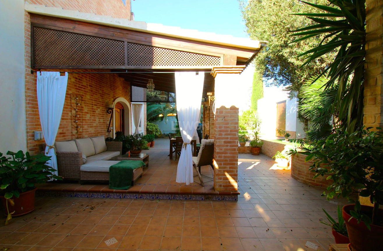 Resale - Villa - Torrevieja - Costa Blanca