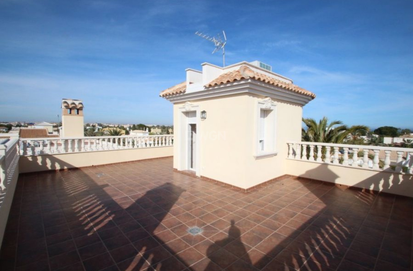 Resale - Villa - Orihuela Costa - Costa Blanca