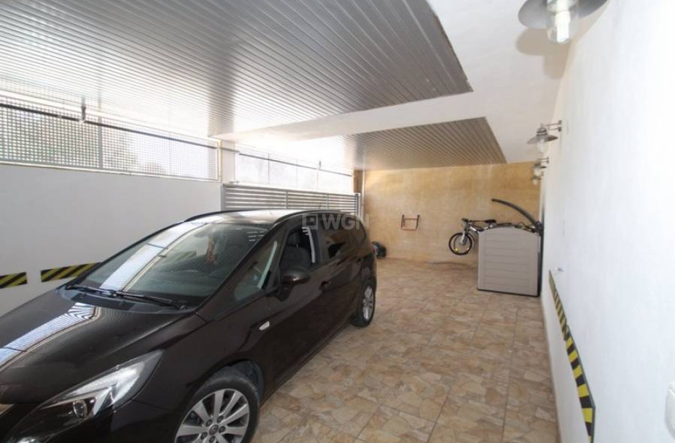 Resale - Villa - Orihuela Costa - Costa Blanca