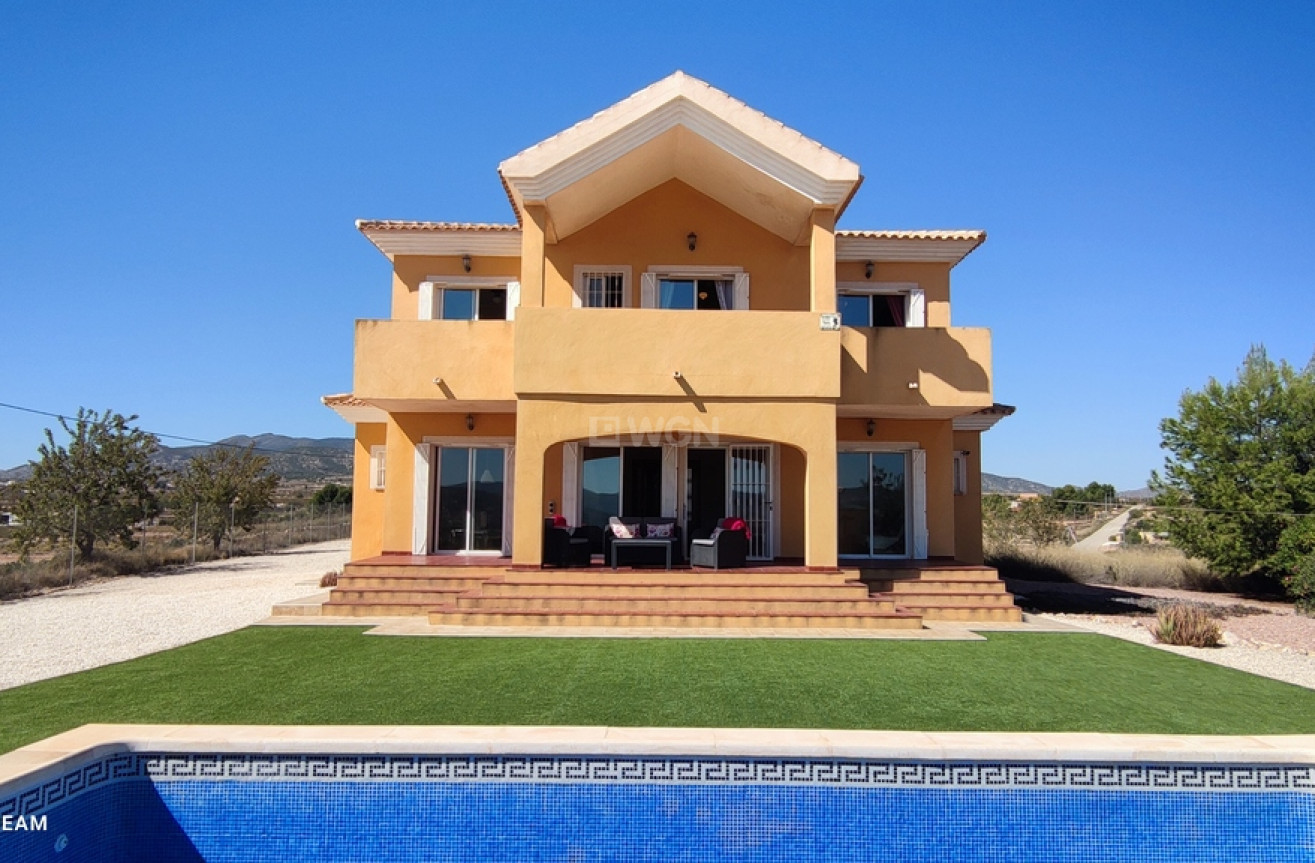 Resale - Villa - Pinoso - Inland