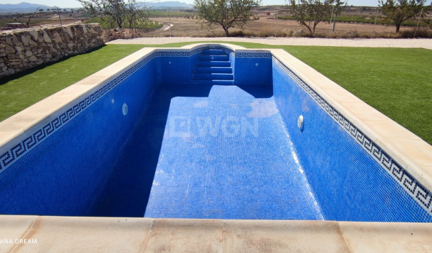 Resale - Villa - Pinoso - Inland