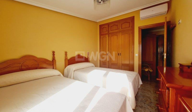 Resale - Apartment / flat - La Mata - Costa Blanca