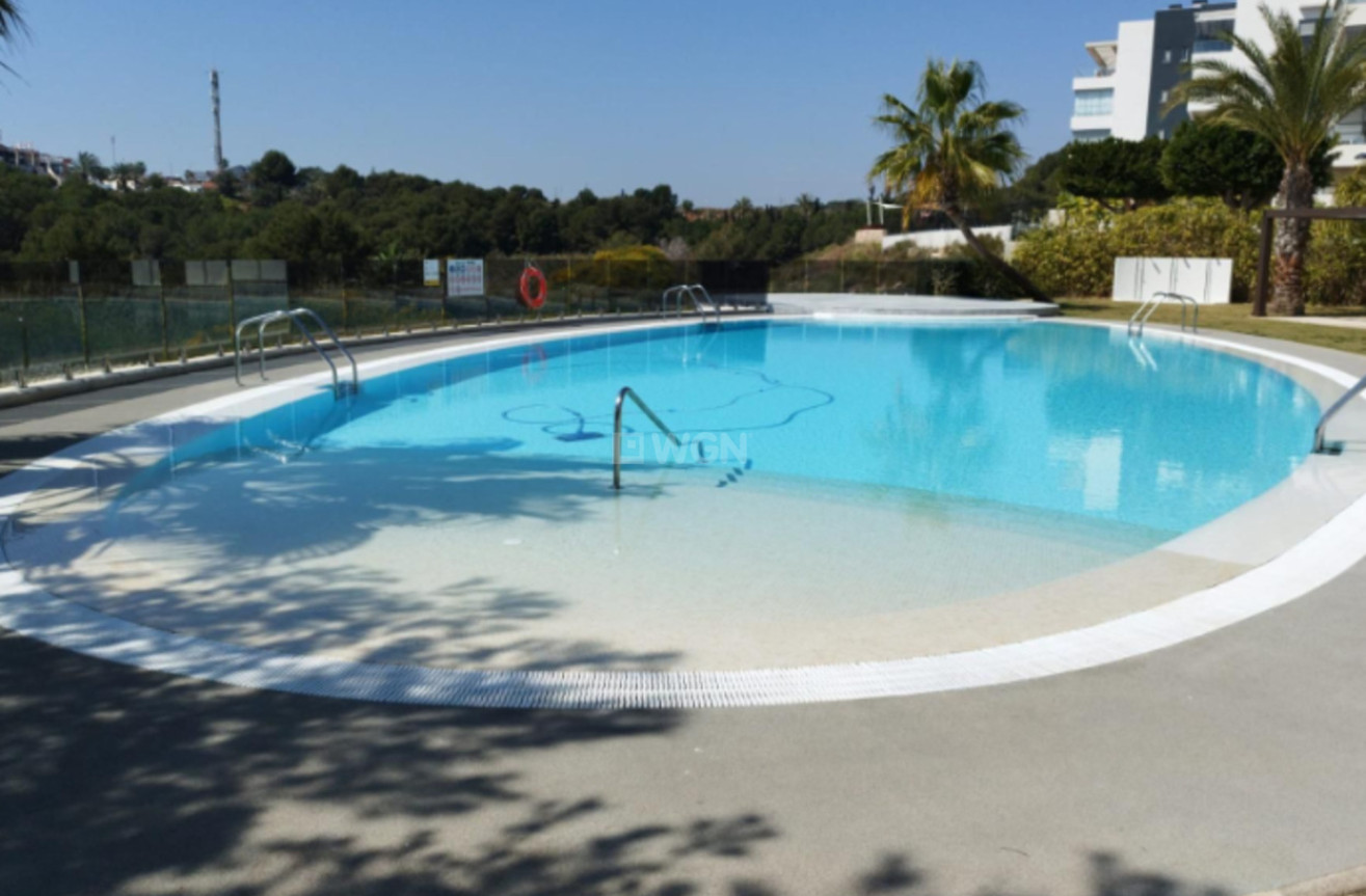 Resale - Apartment / flat - Villamartin - Costa Blanca