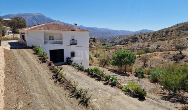 Reventa - Villa - Los Romanes - Inland