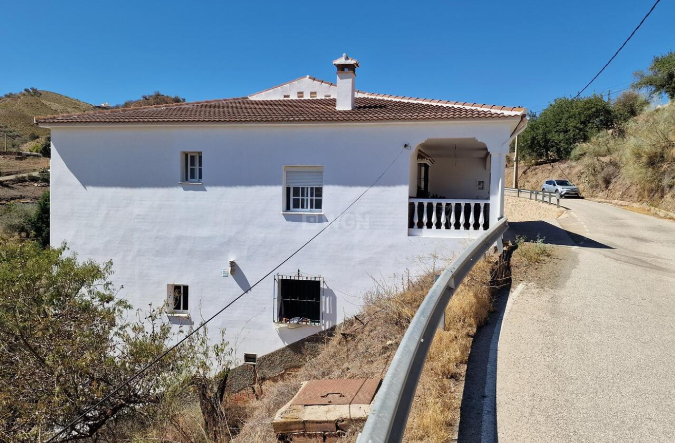 Resale - Villa - Los Romanes - Inland