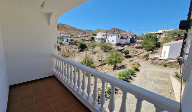 Resale - Villa - Los Romanes - Inland