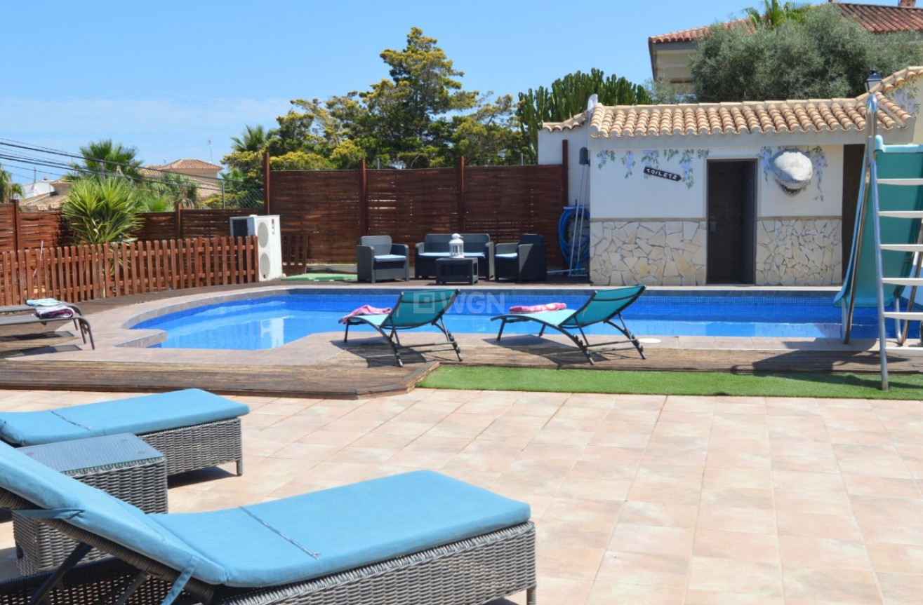 Resale - Villa - Orihuela Costa - Costa Blanca