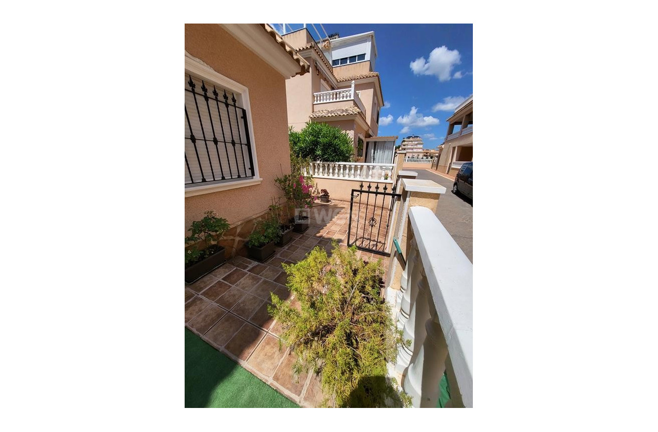 Odsprzedaż - Villa - Torrevieja - Costa Blanca