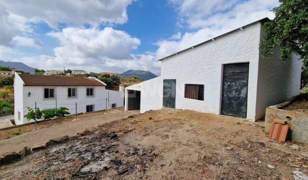 Resale - Villa - Comares - Inland