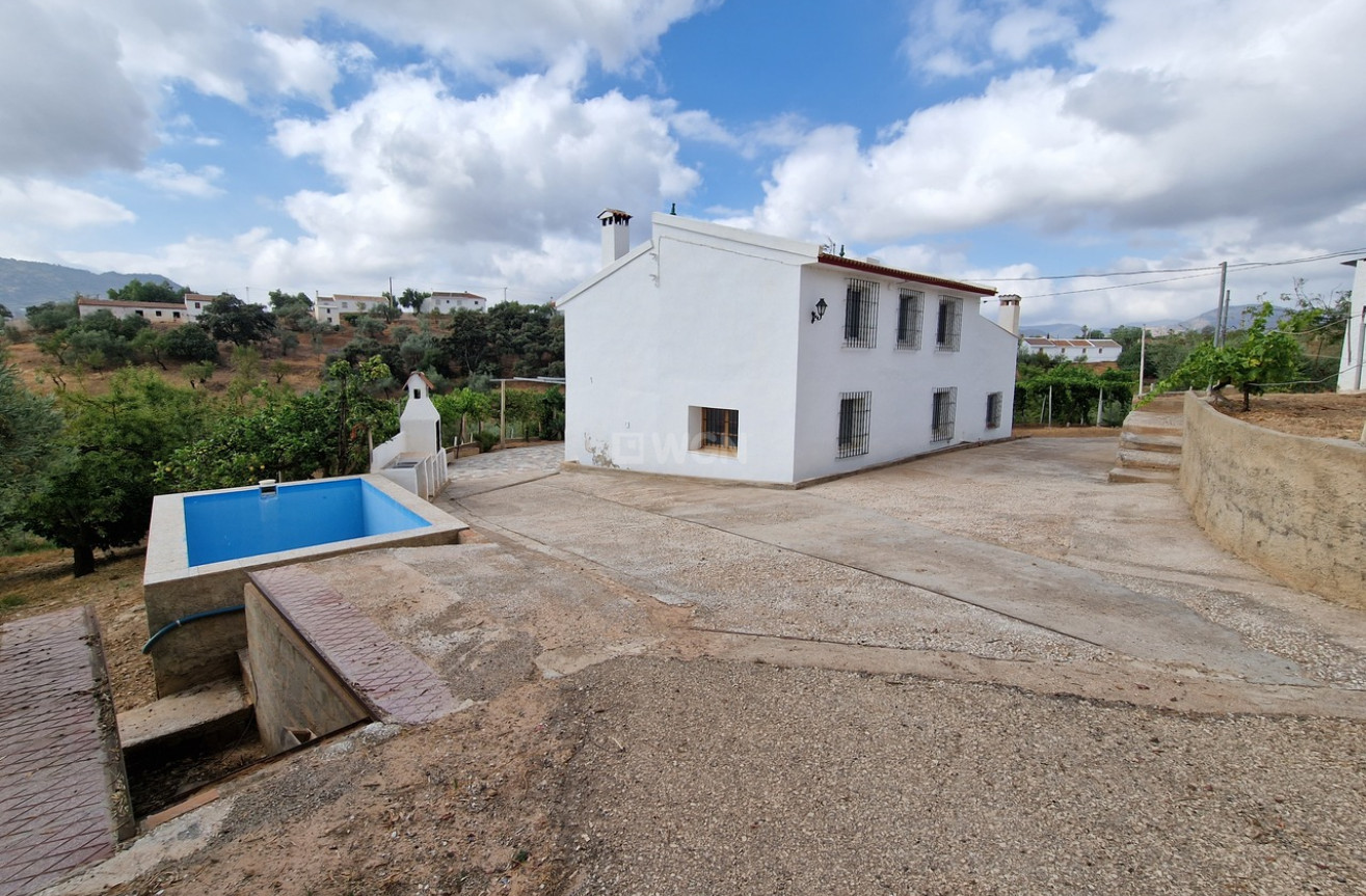 Resale - Villa - Comares - Inland