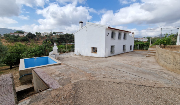 Resale - Villa - Comares - Inland